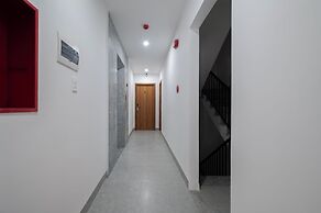Saluton House