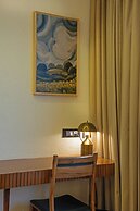 Hotel Idyllic Inn