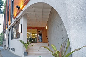 Hotel Idyllic Inn