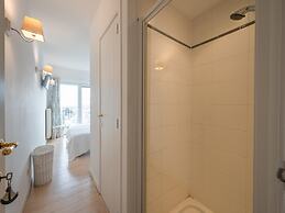 Spacious 9-guest Knokke Apt