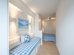 Spacious 9-guest Knokke Apt