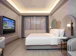 Mercure Changchun Ziyou Road Dahua