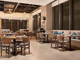 Mercure Dubai Gold District