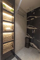 Deep Hotel
