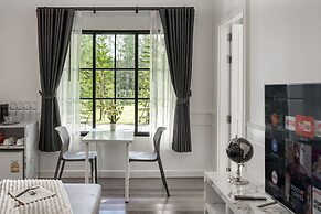 Tarn Villa Krabi