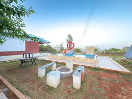 Royal Stone Resort
