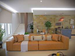 RED 9  AL Marneef chalets