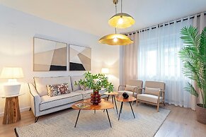 Exclusive apt 3rooms in Granda. Martinez Campos II