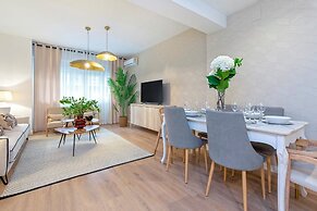 Exclusive apt 3rooms in Granda. Martinez Campos II
