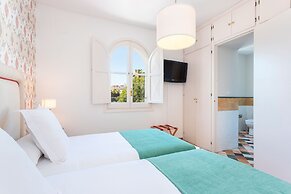 Traditional House With Private Terrace. Campamento
