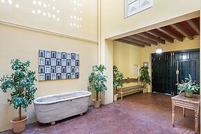 Traditional House With Private Terrace. Campamento