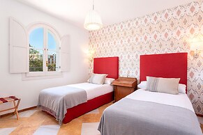 Traditional House With Private Terrace. Campamento