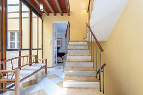 Traditional House With Private Terrace. Campamento