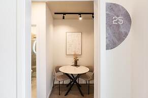 Oasis Luxe Boutique Suites by BQA