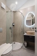 Oasis Luxe Boutique Suites by BQA