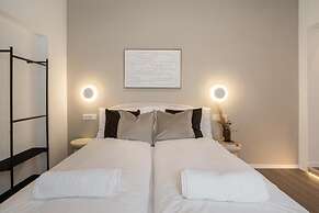 Oasis Luxe Boutique Suites by BQA
