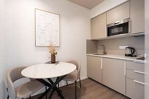 Oasis Luxe Boutique Suites by BQA