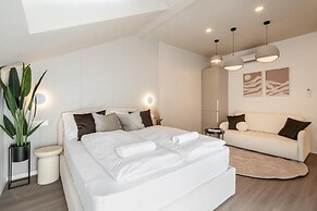 Oasis Luxe Boutique Suites by BQA