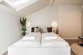 Oasis Luxe Boutique Suites by BQA