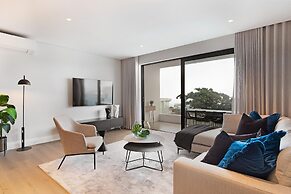 Oceanview Secure 3bed Apt Sea Point Marlo Breeze