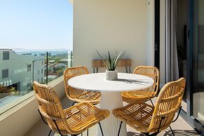 Oceanview Secure 3bed Apt Sea Point Marlo Breeze