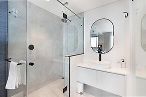 Oceanview Secure 3bed Apt Sea Point Marlo Breeze