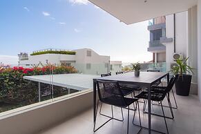 Oceanview Secure 3bed Apt Sea Point Marlo Breeze