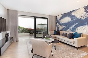 Oceanview Secure 3bed Apt Sea Point Marlo Breeze