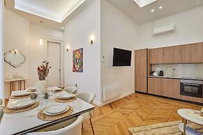 Saint Honore Luxury Apartment With AC