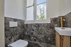 Saint Honore Luxury Apartment With AC