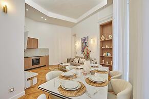 Saint Honore Luxury Apartment With AC
