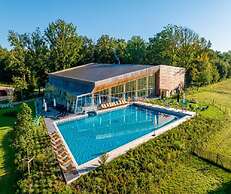 Duplex in Tournai With Lake Views