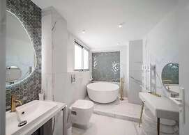 Modern Apartment - 3br- 6P - Palm Beah