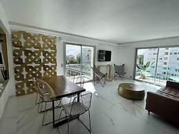 Modern Apartment - 3br- 6P - Palm Beah