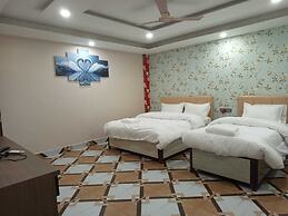 HOTEL DEV INN