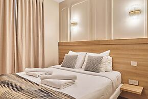 Superb Air-conditioned Flat on the Champs Elysees