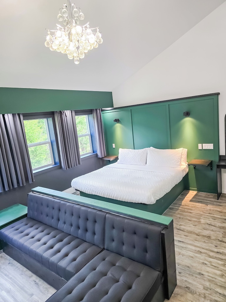 Copper Rose Retreat B&B