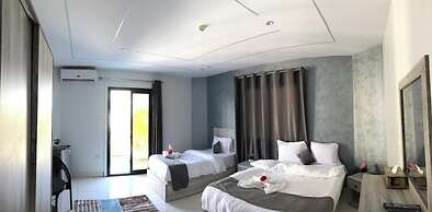Garden City House Hotel