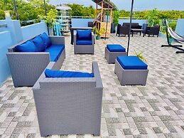 Room-your Perfect Hideaway, Uncompromise