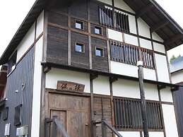 Nagomiya Hirugano
