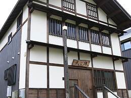 Nagomiya Hirugano