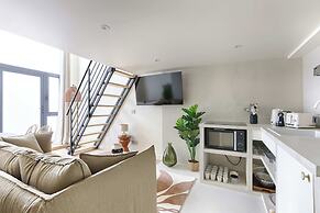 Beautiful AC Duplex Bastille Le Marais