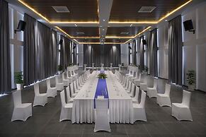 Royal Beach Resort & Residence by EHM