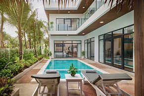 Royal Beach Resort & Residence by EHM
