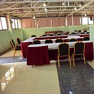 Breeze Hotel Nyahururu
