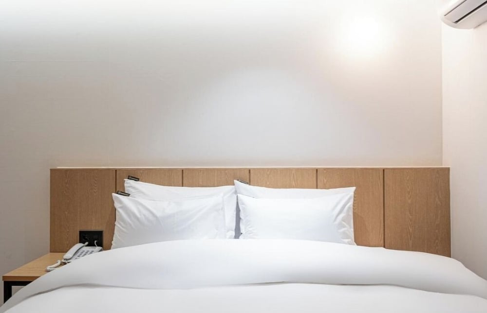 Brown Dot Hotel NamGumi