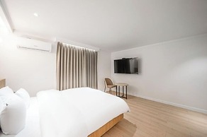 Brown Dot Hotel NamGumi