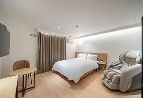 Brown Dot Hotel NamGumi