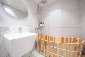 Brown Dot Hotel NamGumi