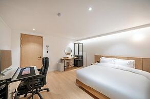Brown Dot Hotel NamGumi